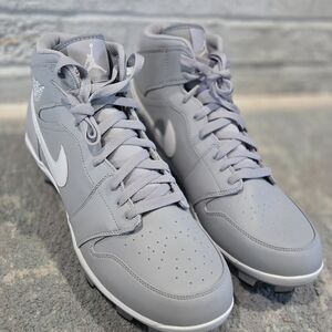 Nike Jordan 1 Men's Gray High-Top Cleats